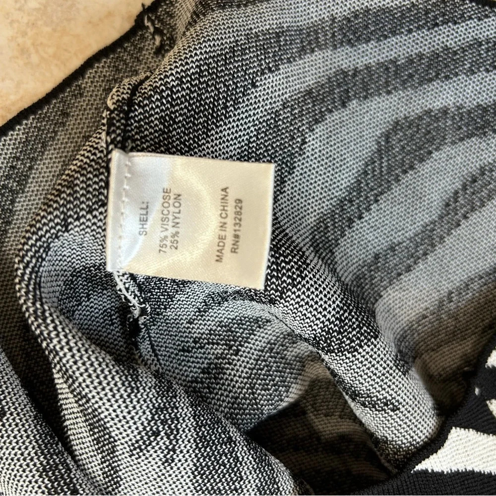 NWOT SUPERDOWN Allie Zebra Knit Mini Dress Size Medium Bodycon Backless - Picture 8 of 11